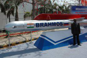 Il portafoglio di ordini per il razzo supersonico russo-indiano Bramos ha superato $ 4 miliardi