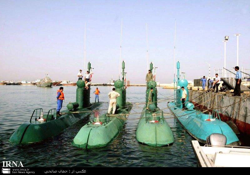 伊朗潜艇舰队 - 侏儒潜艇“Ghadir”