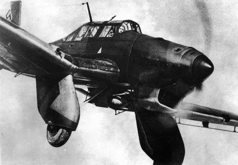 Bombowiec nurkujący Ju-87 - jeden z symboli blitzkriegu