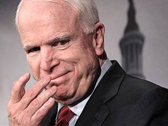 McCain não concorda com a opinião de Putin de que ele "saiu do telhado"