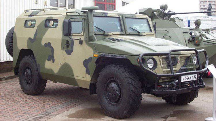 Semipalatinskin koneenrakennustehdas valmistaa panssaroituja ajoneuvoja "Tiger"