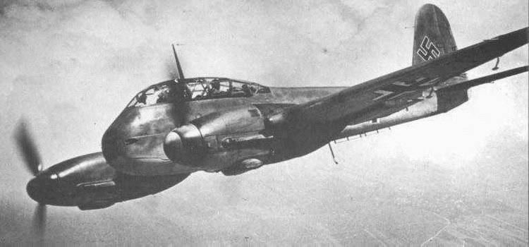 重型双引擎战斗机Messerschmitt Bf.210和Bf.410