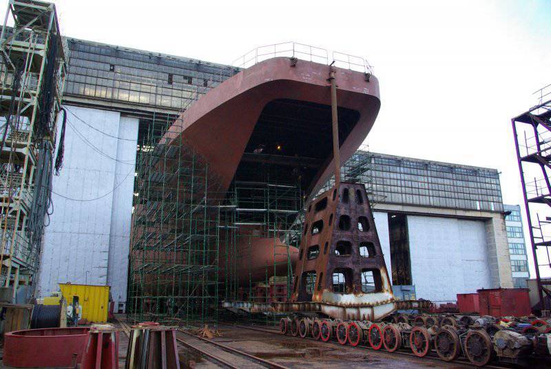 Завод "Янтарь" построил для ВМФ России десантный корабль "Иван Грен" стоимостью 5 миллиардов