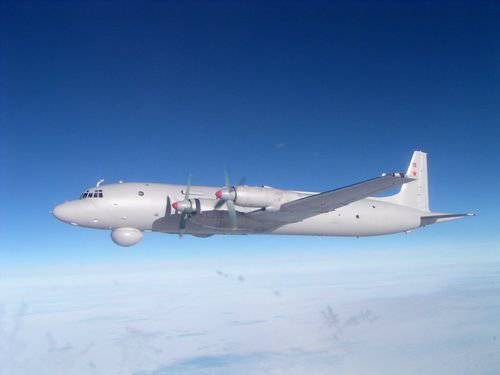 Im Nordosten Russlands fliegen taktische Übungen mit den Besatzungen der U-Boot-Abwehr IL-38