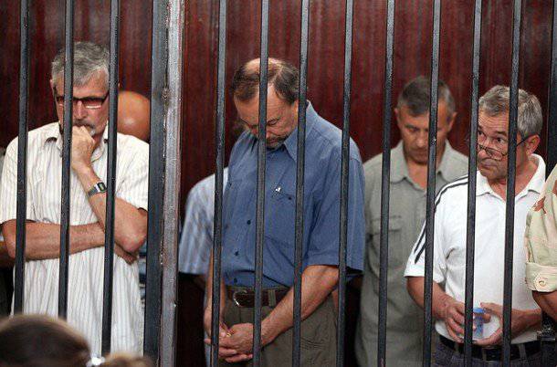 Venäläis-ukrainalaiset "Gaddafi-palkkasoturit" puhuivat vankilan ja tuomioistuimen kauhuista "Allahin tahdosta"