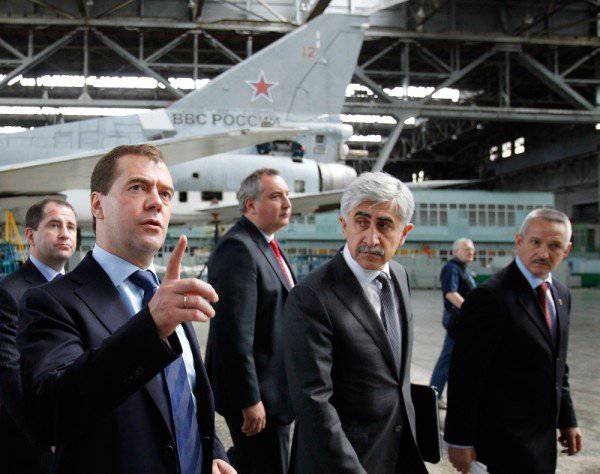 Rússia vai construir 250 aviões de transporte militar pesado até o ano 2020