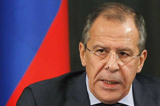 Venäjän ulkoministerin Sergei Lavrovin artikkeli "Historian oikealla puolella", julkaistu The Huffington Postissa 15