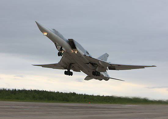35 anos atrás, pela primeira vez, o formidável foguete transportador Tu-22М3