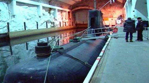 Die geheime U-Boot-Basis steht zum Verkauf