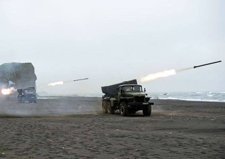 해안 반란군 사보타주 폭탄 공단 122 mm DP-62 "댐"구경