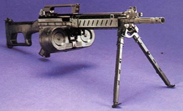 Italian manual machine gun AS70 / 90 "Beretta"
