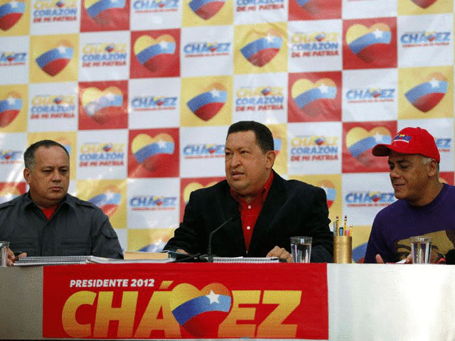 Чавес отругал Клинтон за угрозы России и доложил о полной победе над раком