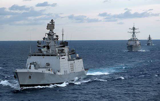 Marinha indiana adota terceira fragata Shivalik