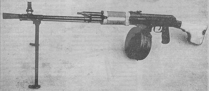 Ametralladoras ligeras chinas tipo 74 y tipo 81