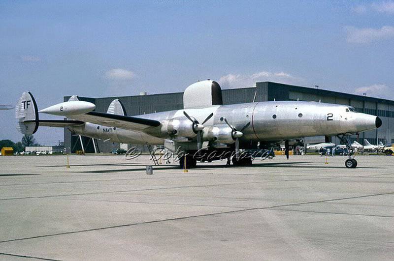 Aviones de la Guerra Fría - avión estadounidense DRLO WV-2