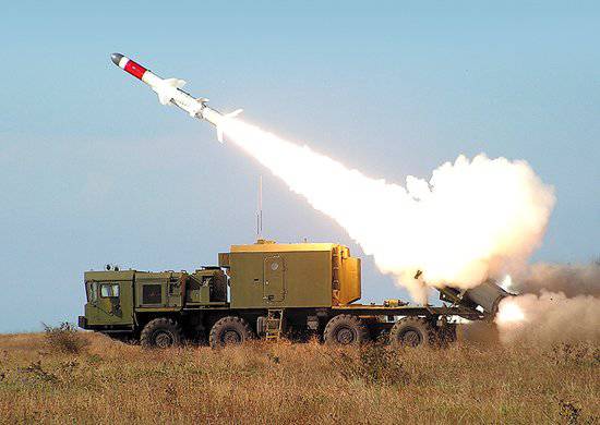 Обалски ракетни дивизион Каспијске флотиле одрађује задатке борбене употребе комплекса Бал-Е