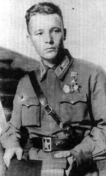 Великая страна СССР,Виктору Талалихину присвоили звание Героя Советского Союза