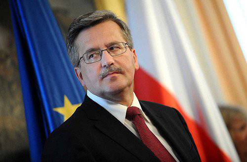 Komorowski: Polônia deve ter seu próprio escudo antimísseis