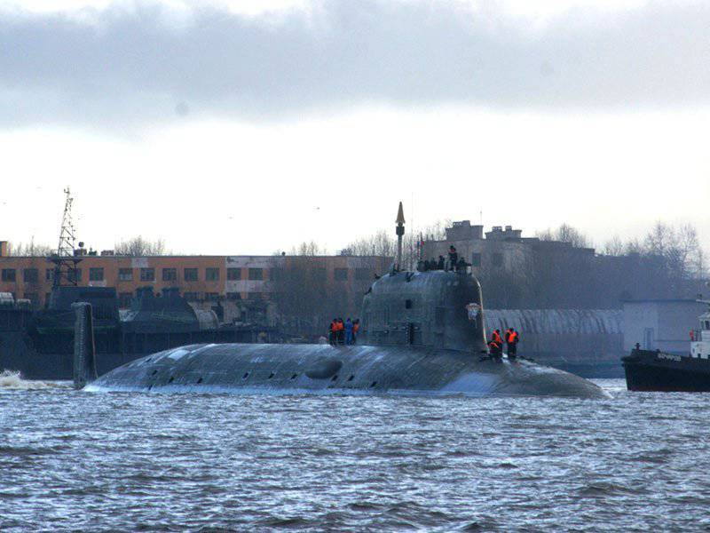 Kapal selam nuklir "Severodvinsk" lan sumber anonim
