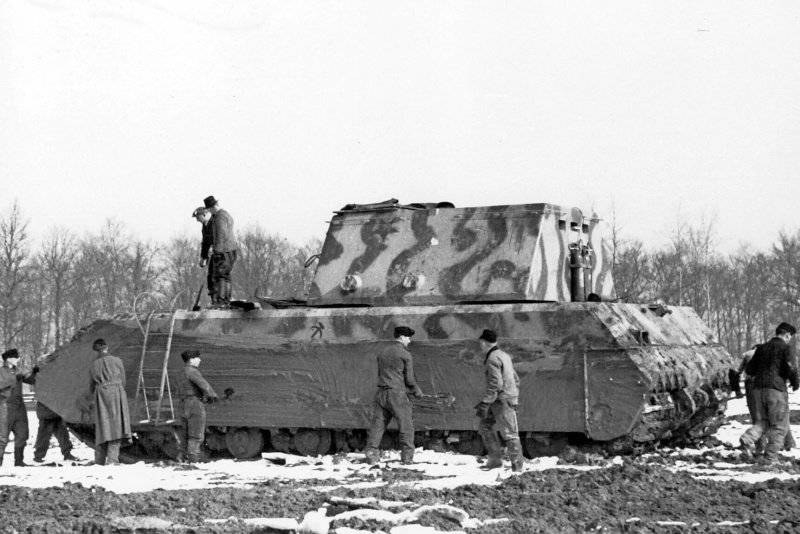 Τεθωρακισμένα οχήματα της Γερμανίας στον Β' Παγκόσμιο Πόλεμο. Εξαιρετικά βαρύ τανκ Pz Kpfw "Maus"