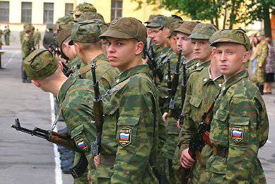 Soldiers, conscripts will receive two thousand rubles a month