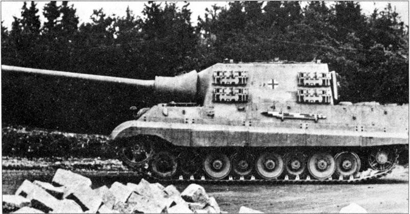 1346213387 Tyazhely ystrebytel tankov Jagdtiger 19