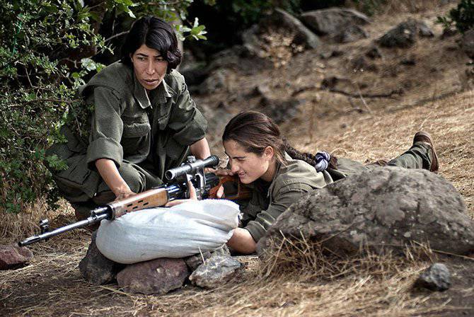 Kurdish women militants