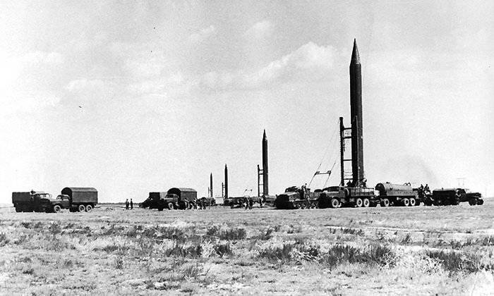 65 년 전, 소련에서 최초의 탄도 미사일 발사