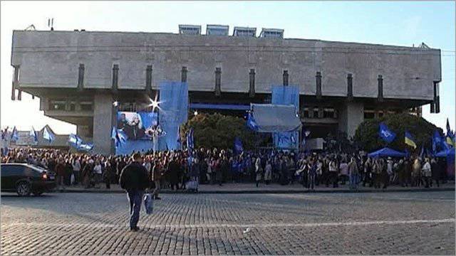 Аналитическая программа "Однако" с Михаилом Леонтьевым  25 октября 2012