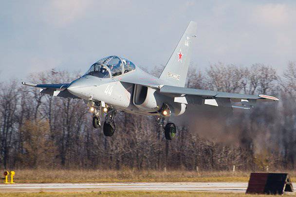 Начаты полеты на новых Як-130 в Борисоглебске