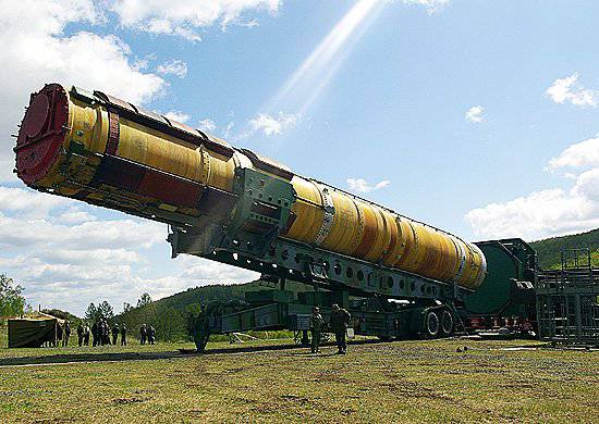 सामरिक मिसाइल प्रणालियों की विश्वसनीयता सामरिक और तकनीकी आवश्यकताओं में निर्दिष्ट लक्ष्यों को पार कर गई