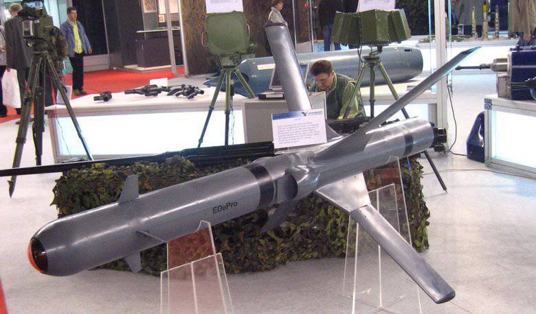 セルビア重対戦車誘導ミサイルEDePro ALAS
