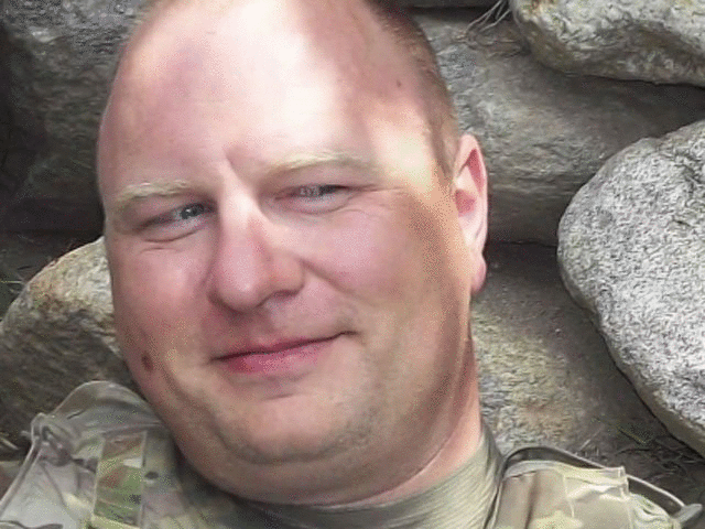 Een video in Call of Duty-stijl uit de Afghaanse oorlog verheerlijkte een Amerikaanse soldaat en brak zijn leven