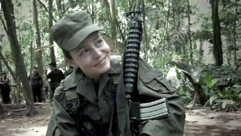 Intervista esclusiva con il membro delle FARC Tanya Neymeyer "Jeanne de Arc" del XXI secolo