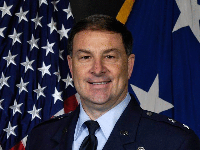 Der amerikanische General schimpfte mit den F-35-Kämpferherstellern: Er versuchte, der Regierung alles aus dem Zent herauszupressen