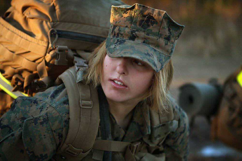 Combat Training of US Marine Women.