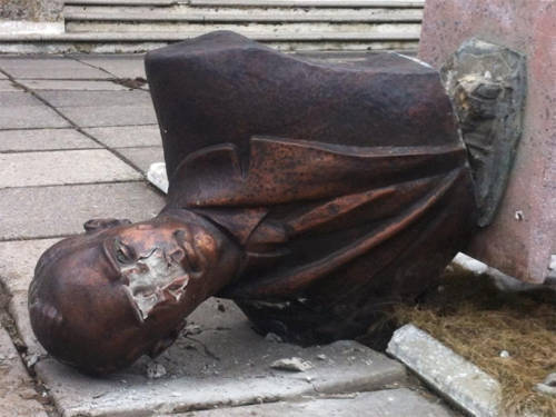 In the Lviv region destroyed two more monuments to the leaders of the UPA