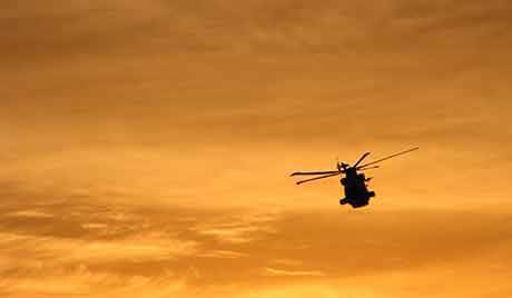 Turecký vrtulník tvrdě přistál v Afghánistánu. Všichni na palubě byli uneseni Talibanem.