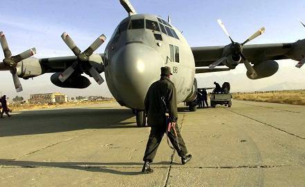 Un avion de transport s-a prăbușit la baza militară Bagram din Afganistan