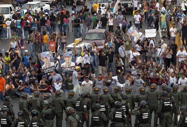 美国在委内瑞拉的间谍活动：准备政变