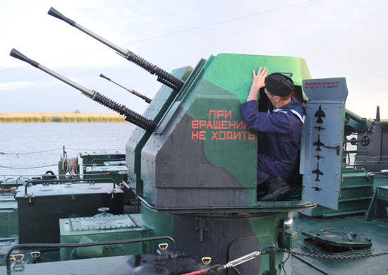 En las naves de la flotilla del Caspio pasaron las enseñanzas sobre defensa aérea.