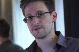 Como otmazatsya Snowden?