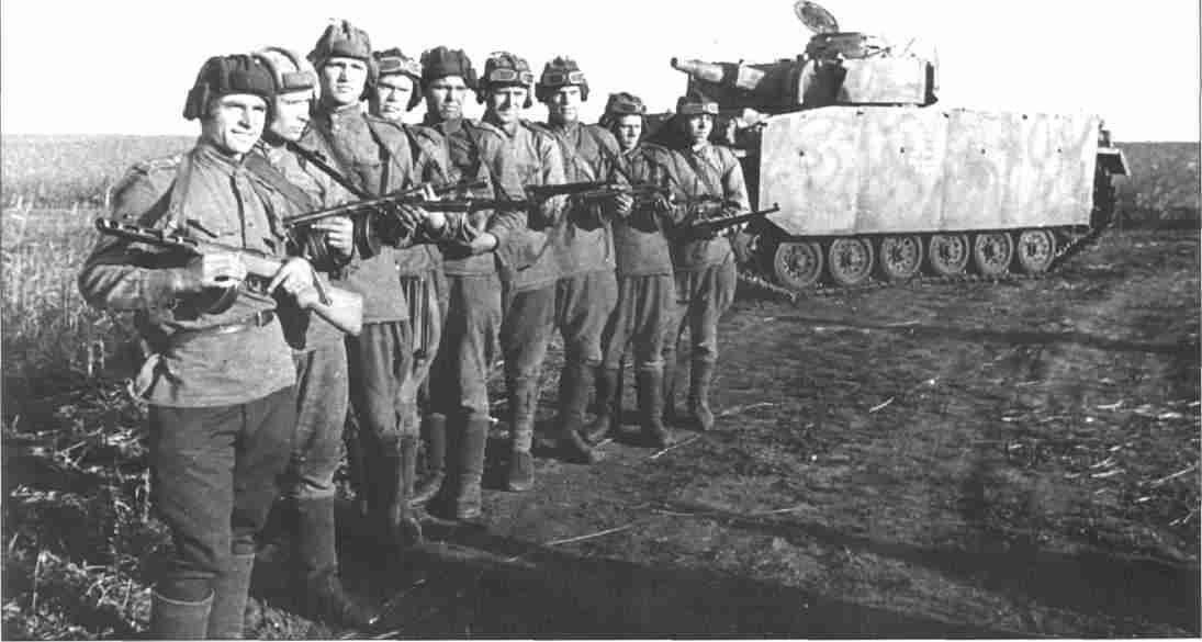 5 07 2023. Курская битва июль август 1943. Курская битва разведчики. Танкисты Советской армии 1943.