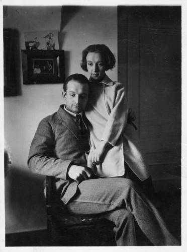 Em agências de segurança Fisher com 1927-th. No mesmo ano ele se casou com um graduado do Conservatório de Moscou na classe de harpa Elena (Ele) Lebedeva.