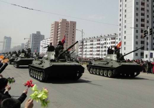 El tanque anfibio más grande del mundo ha dejado de ser un misterio.