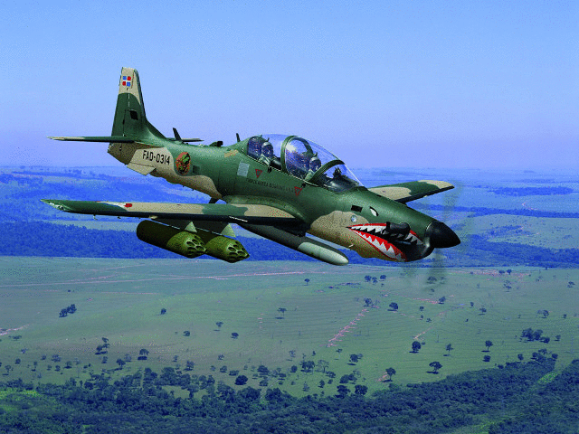 The plane crashed the Brazilian Air Force: the pilots ejected, but died when landing