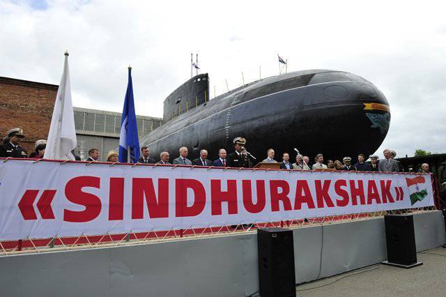 Russian-made Indian Navy submarine sank in Mumbai