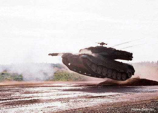 Canadian Leopard C2: sia "volato" che combattuto
