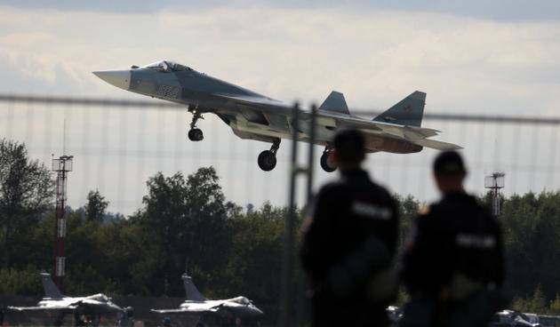 L'Inde «reconstruit» et «reconfigure» le T-50 russe