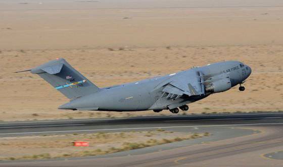 Boeing fecha produção de C-17